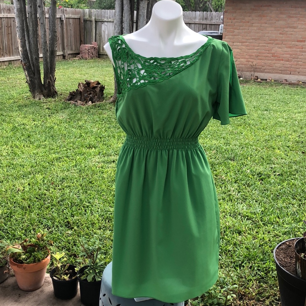 Kelly green dress